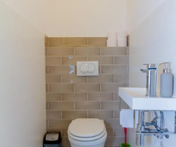 Dohany Str Downtown Apartment *