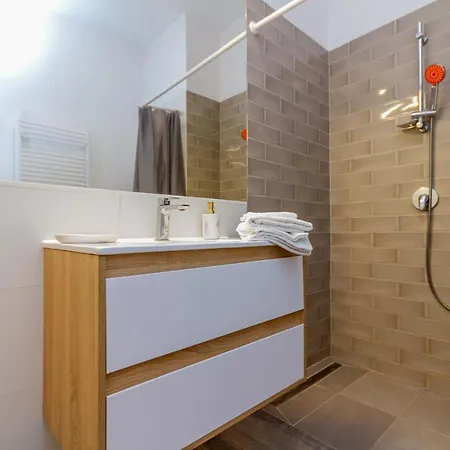 Dohany Str Downtown Апартаменты