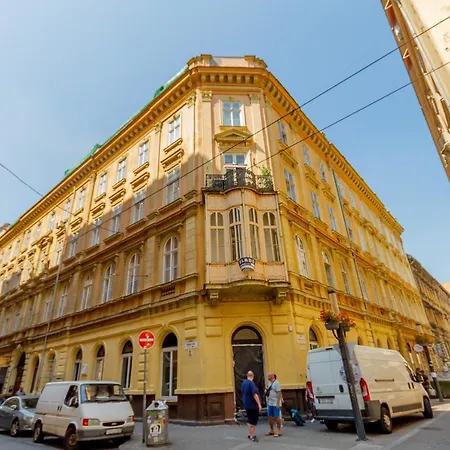 Dohany Str Downtown * Budapesta