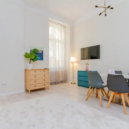 Апартаменты Dohany Str Downtown *