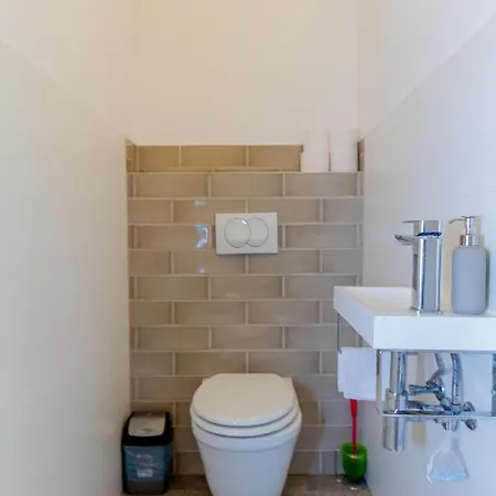 Dohany Str Downtown Apartment *